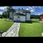 Semesterbostad Rikstaddal